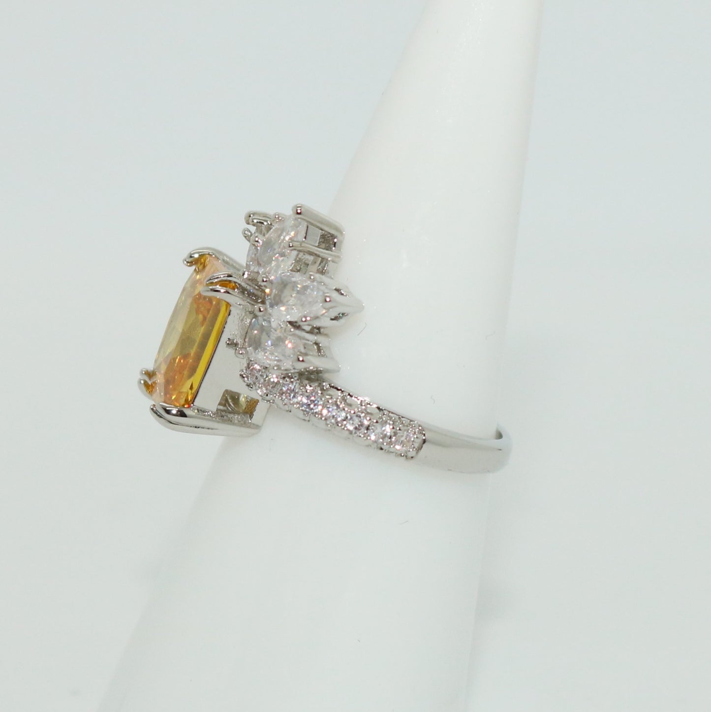 Daisy Citrin Ring